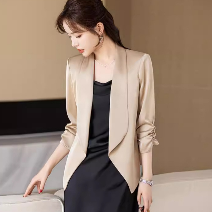 [Foreign Trade Hot Item] High-End Champagne-Colored Satin Blazer for Women, Summer 2026, Mid-Sleeve, Elegant, Buttonless Women's Top