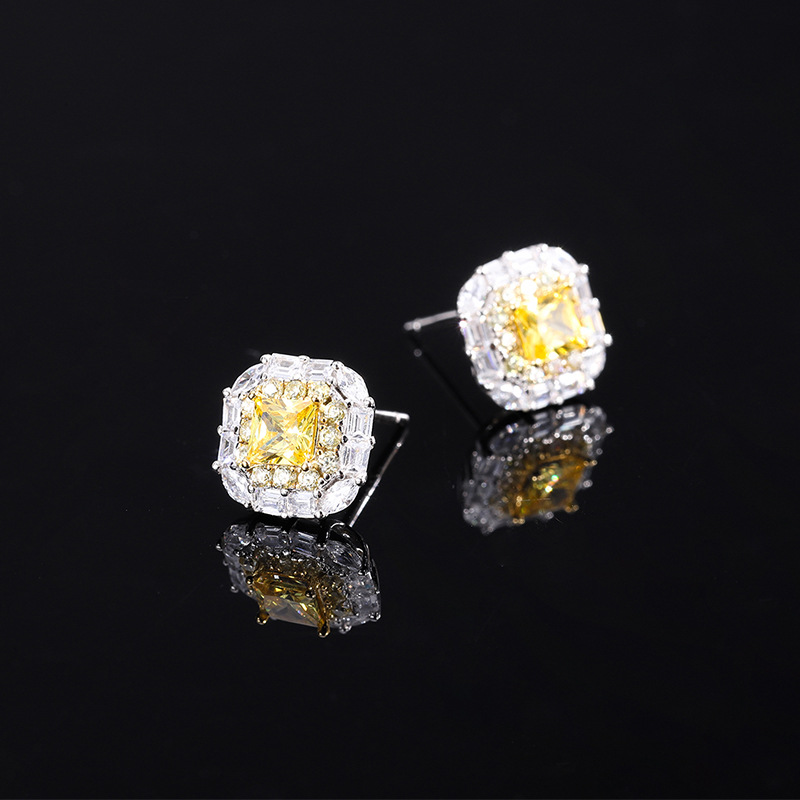Zhuang Sheng joyería S925 plata Diamante de alto carbono embalaje independiente Flor Amarillo retro simple las mujeres espárragos 4*4