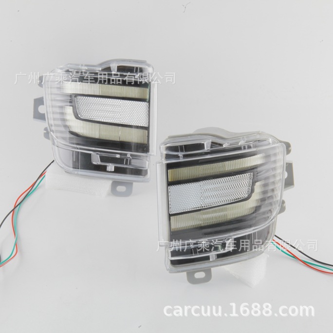 Aplicable a 16 landkuroze parachoques trasero luz LC200 patrulla LED modificado luz antiniebla trasera luz de freno