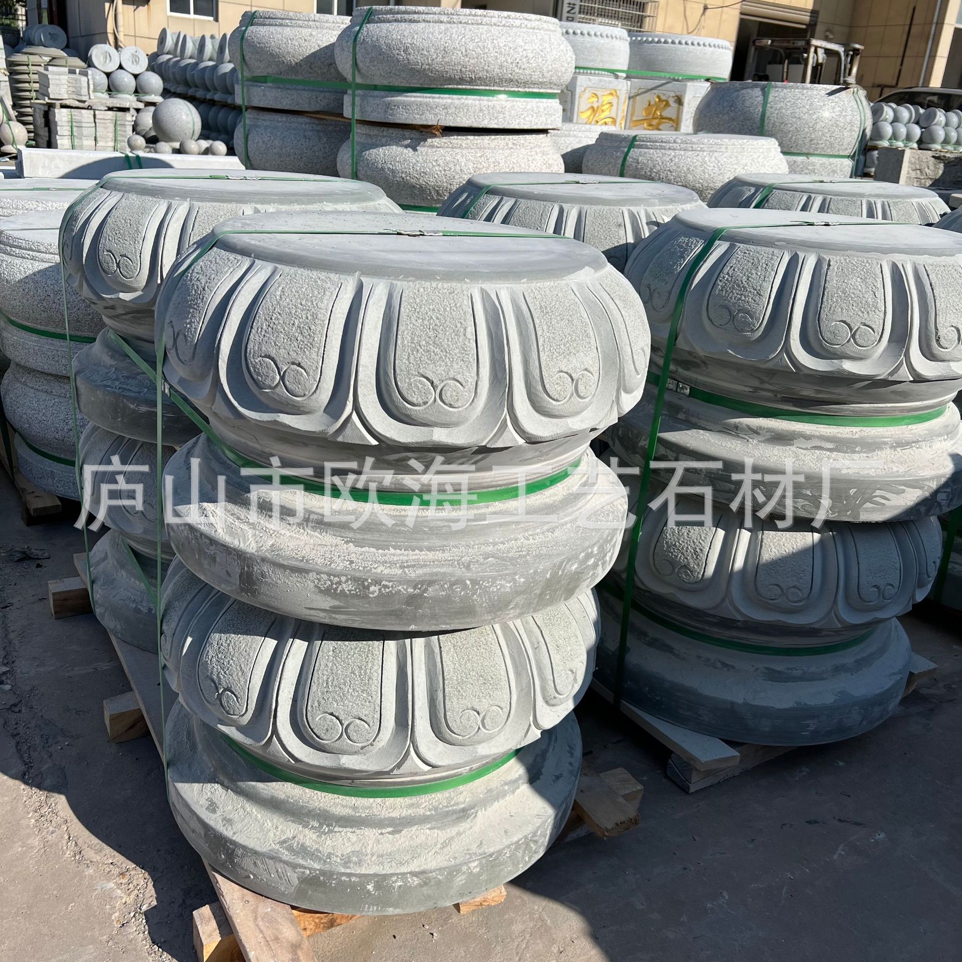青石石雕莲花柱墩石柱基石寺庙花岗岩石雕八宝图镂空包柱石柱脚石