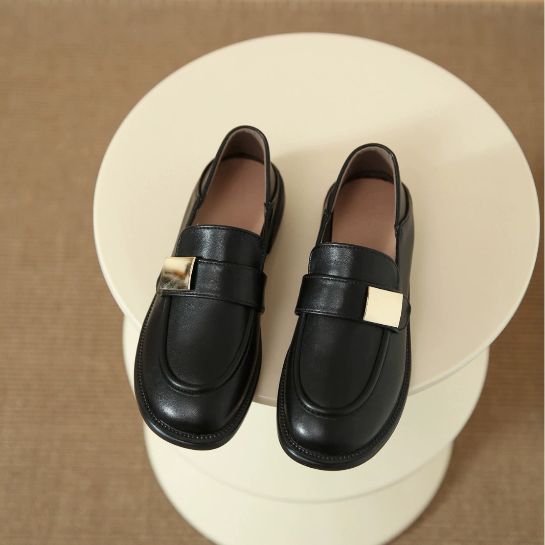 Туфли с круглой головой, носи рафу, женщины осень 2024 новый британский стиль, маленькие кожаные туфли, женские дикие французские ретро