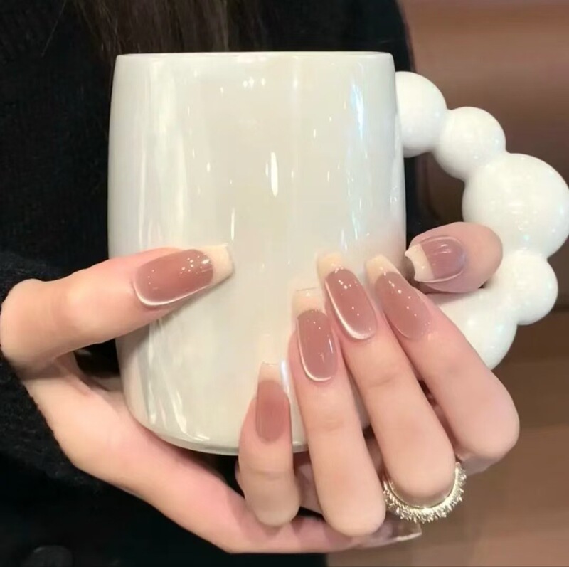 Simple and Clean Naked Pink Milk Yellow French Cat's Eye Bulb Temperament Gentle Fake Nail Patch Removable 24 Pieces Armor Simple and Clean Naked Pink Milk Yellow French Cat's Eye Bulb Temperament Gentle Fake Nail Patch Removable 24 Pieces Armor