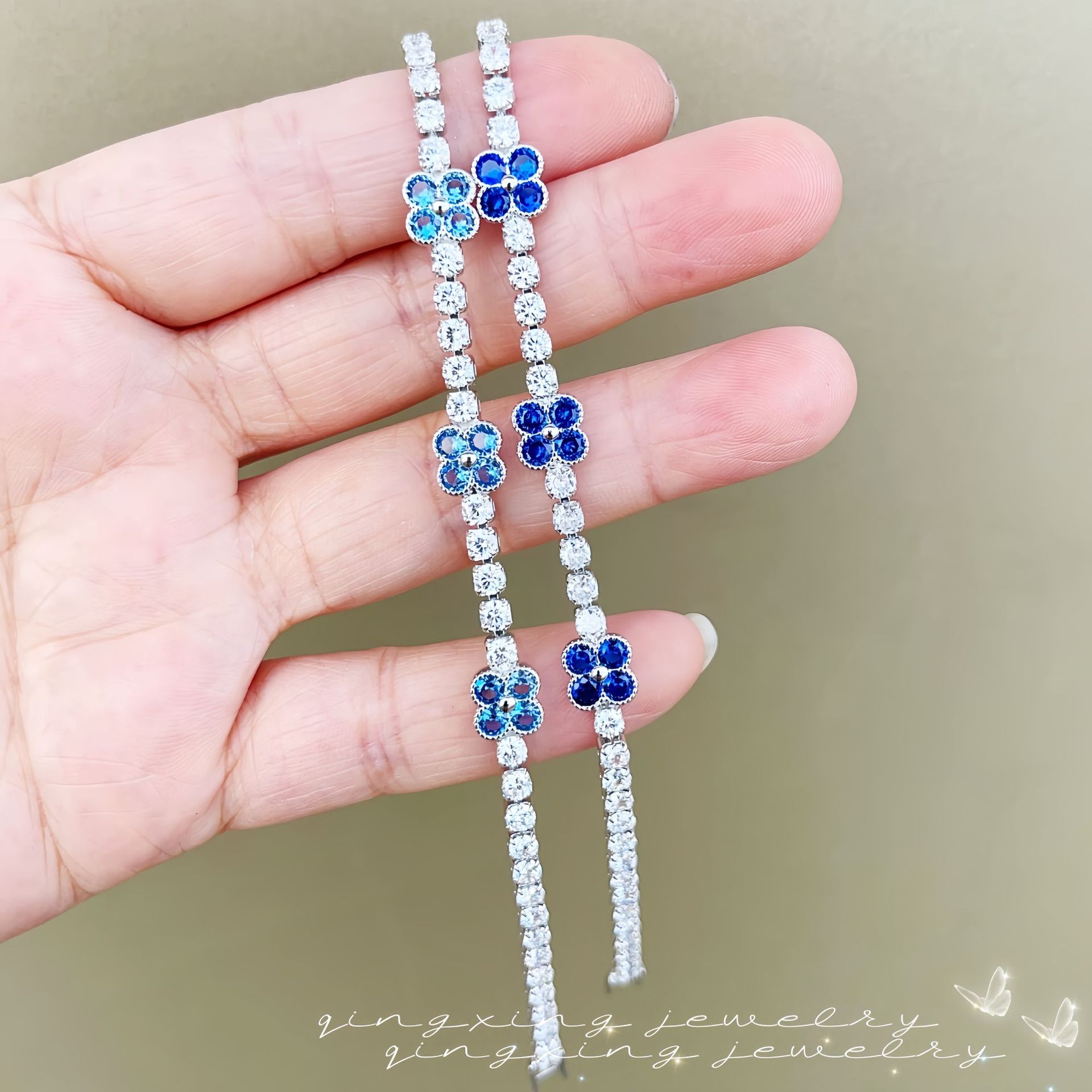 Light Luxury High-end Blue Crystal Four-leaf Flower Zircon Bracelet Fashion Fresh All-match Simple Sweet Girl Bracelet