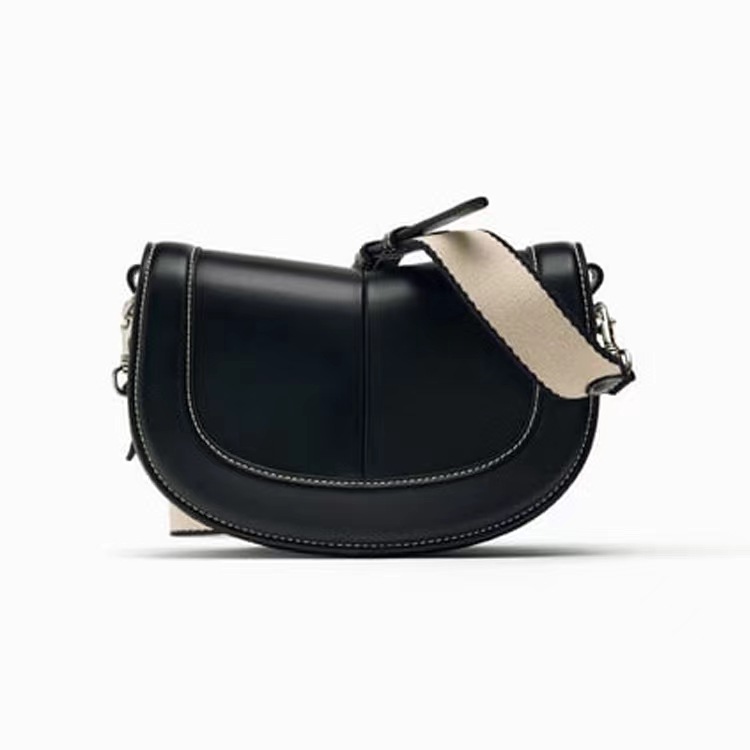 Black Color Women's Pu Leather Solid Color Classic Style Sewing Thread Semicircle Magnetic Buckle Flip Cover Crossbody Bag