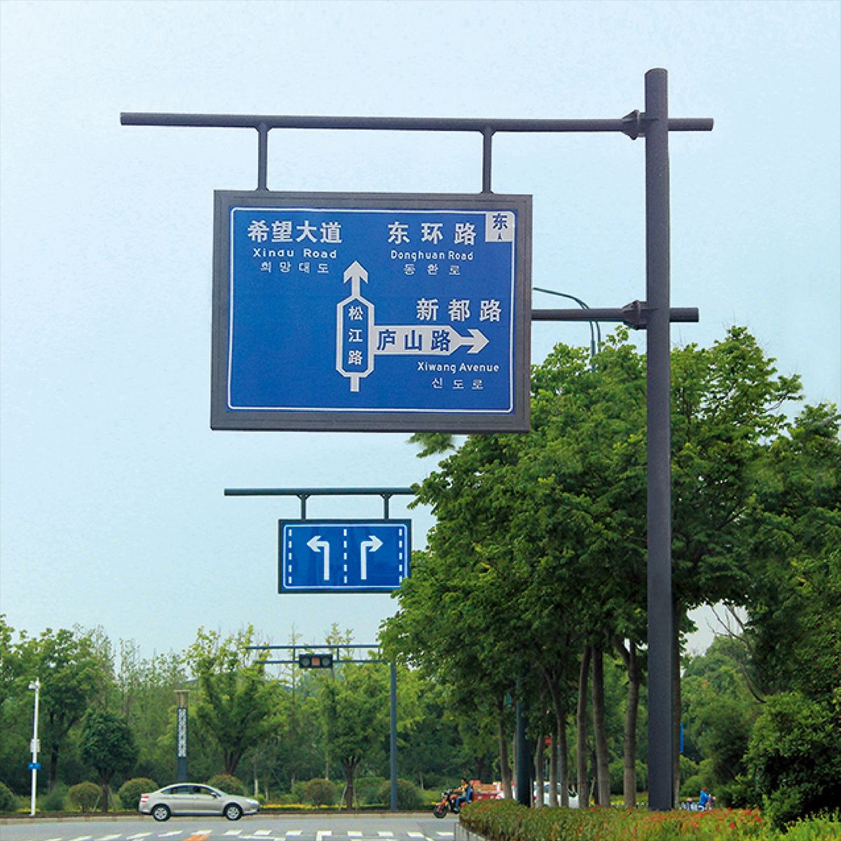 Factory supply traffic sign pole road facilities safety sign pole aluminum alloy reflective sign pole customized