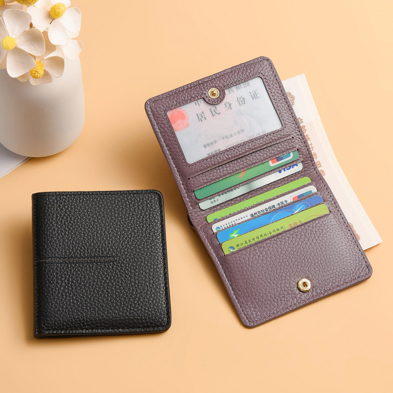 Genuine Leather Wallet for Women, Short, Compact, Lightweight Wallet, First-Layer Cowhide Card Holder, High-End Foldableing Buckle Soft Wallet