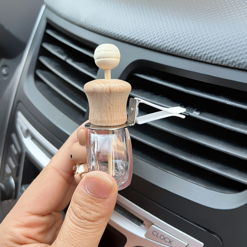 Botella de salida de aire de aromaterapia de coche, botella vacía de perfume, botella volátil, decoración de aire acondicionado, letra de coche de dibujos animados lindo blanco