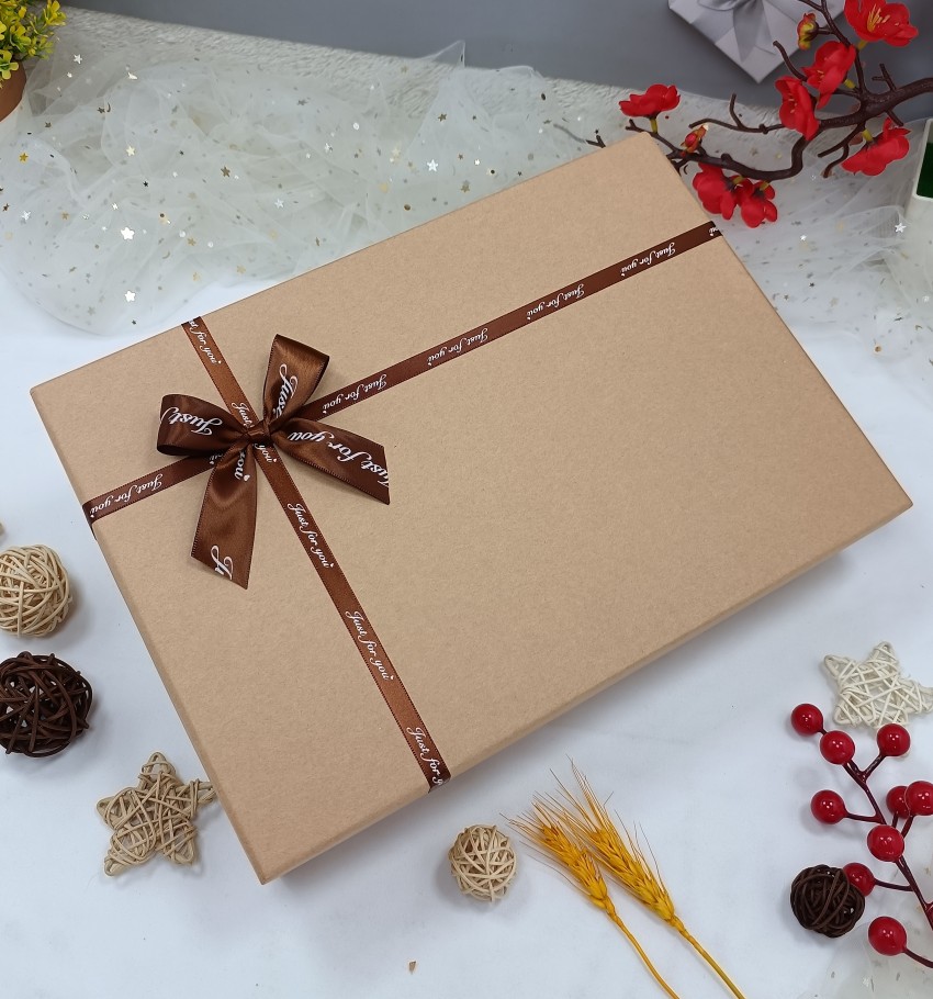 Caja de regalo rectangular de oro caja de regalo de cumpleaños ropa de camisa embalaje caja vacía caja de bocadillos caja personalizada