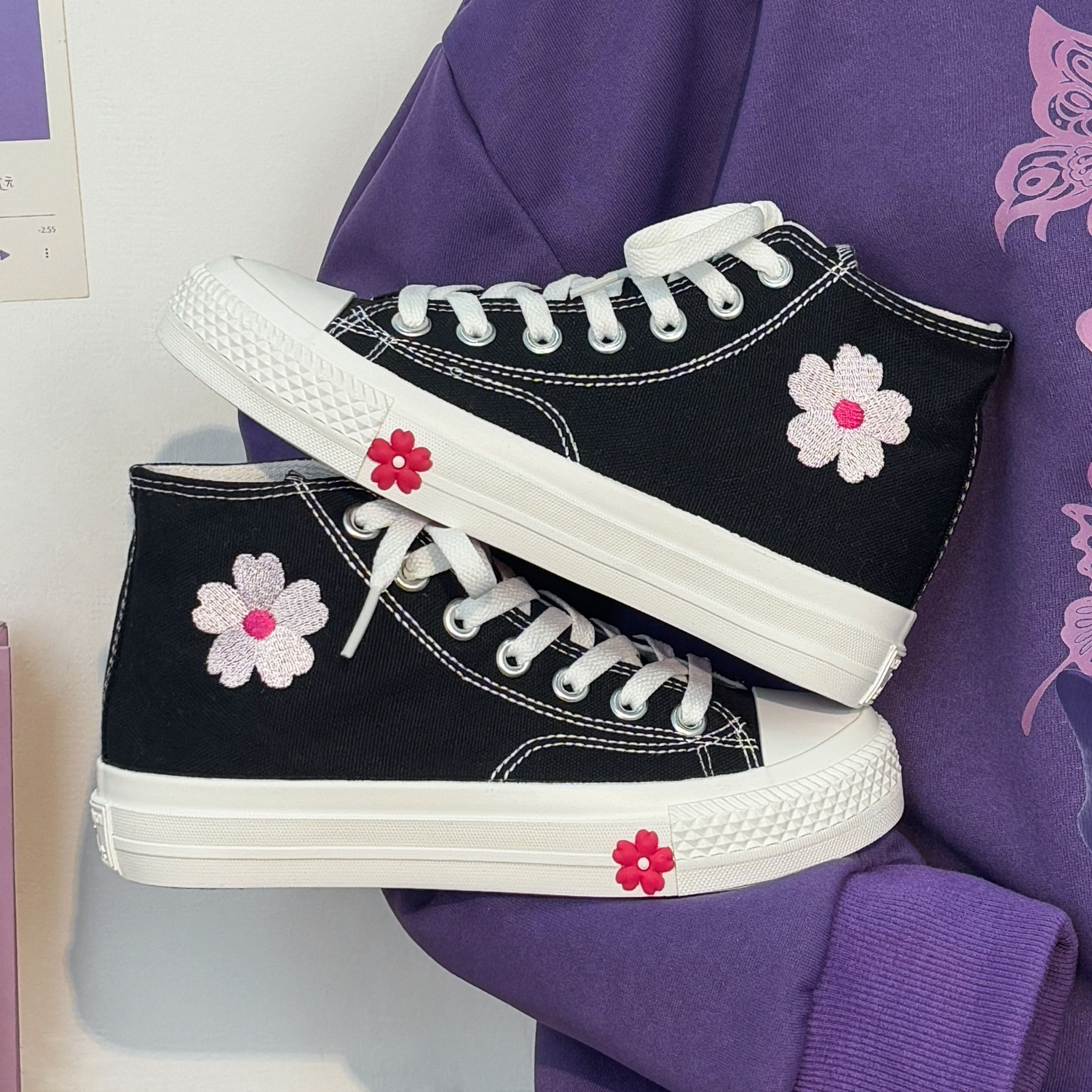 Spring and Summer Daisy High-Top Canvas Shoes for Women 2026 New Casual White Sneakers Board Shoes Cross-Border
