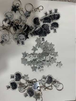 亚克力DIY挂件滴胶钥匙扣挂饰配件明星人形立牌LOGO标签周边标牌