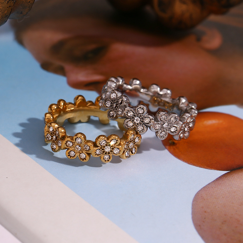 Full Diamond Inlaid Flower Stainless Steel Ring