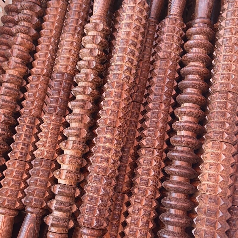 鶏翅木マッサージ器狼牙棒二輪四輪ハンドルマッサージ器頚椎マッサージ棒メーカー直髪|undefined