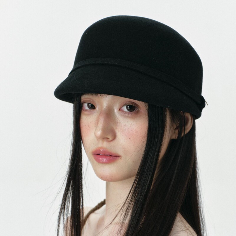 Trendy Black Woolen Equestrian Hat for Women, Spring, Autumn, Winter, Korean and Japanese Style Versatile Newsboy Hat That Makes the Face Look Smaller Trendy Black Woolen Equestrian Hat for Women, Spring, Autumn, Winter, Korean and Japanese Style Versatile Newsboy Hat That Makes the Face Look Smaller
