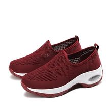 2025春镂空运动鞋亚马逊代发独立站拼多多女套脚一脚蹬休闲鞋气垫
