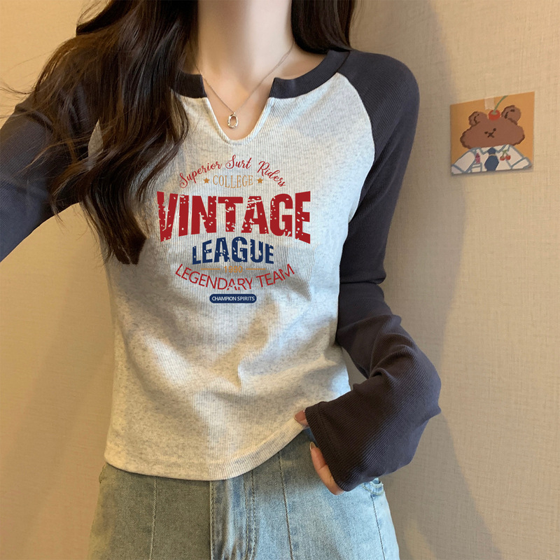 American-Style Printed Regular Shoulder Small V-Neck T-Shirt Top for Women, New Spring and Autumn Slim-Fit Long-Sleeve Base Shirt