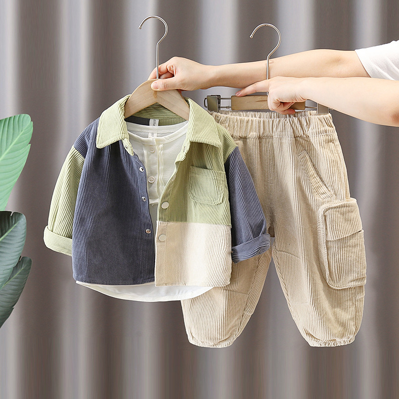 6161 traje de otoño para niños 2025 nuevo estilo fresco y guapo camisa coreana para niños chaqueta traje de primavera y otoño para bebés de tres piezas