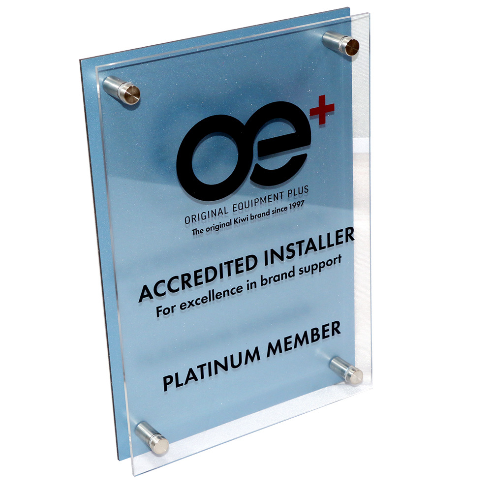 上海厂家来图制作桌面亚克力装饰台卡异形雕刻