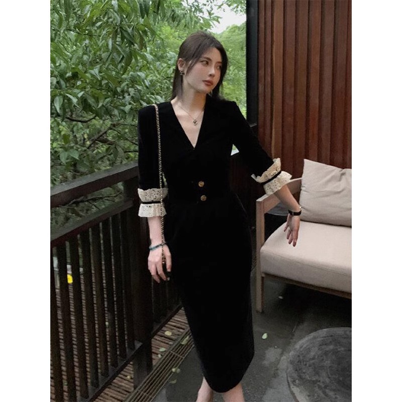 Velvet Autumn and Winter Women's Clothing, High-End Spring and Autumn New Formal Occasion Dress, Hepburn Style Little Black Dress