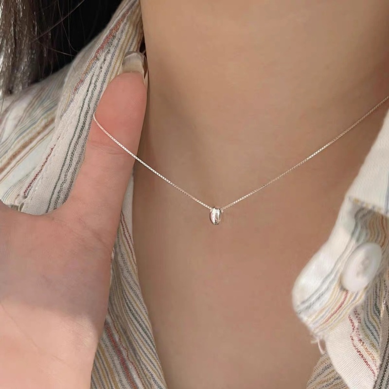 フィーバーと同じスタイルの女性用パールネックレス、軽くて豪華なニッチハイエンドネックレス2025新しいホットスタイル鎖骨チェーンアクセサリー|undefined