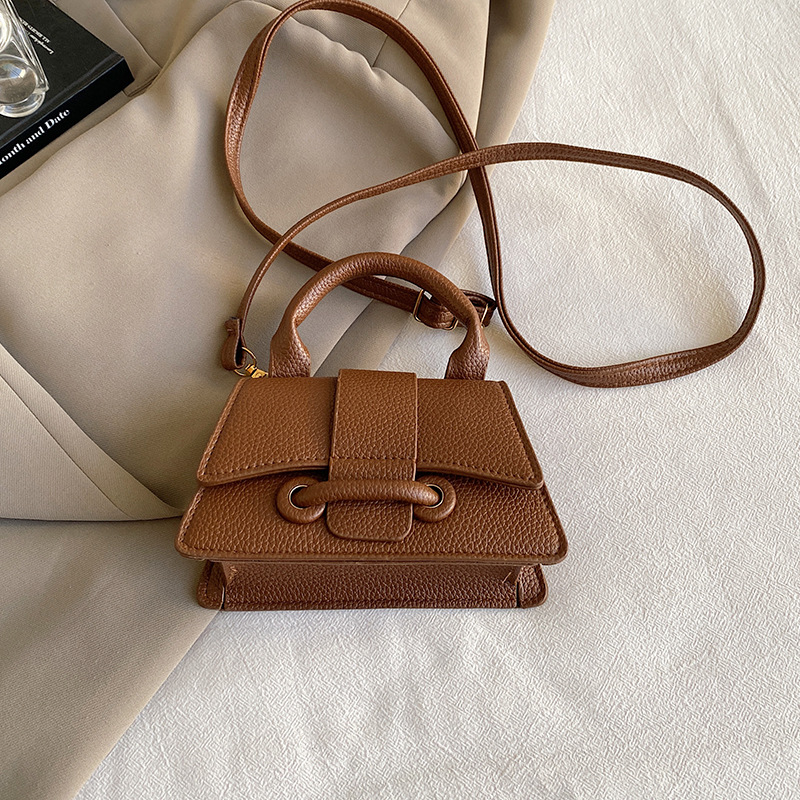 Este año, la moda coreana mini bolso otoño-invierno 2024 nuevo estilo extranjero bolso de hombro pequeño bolso cuadrado para mujeres