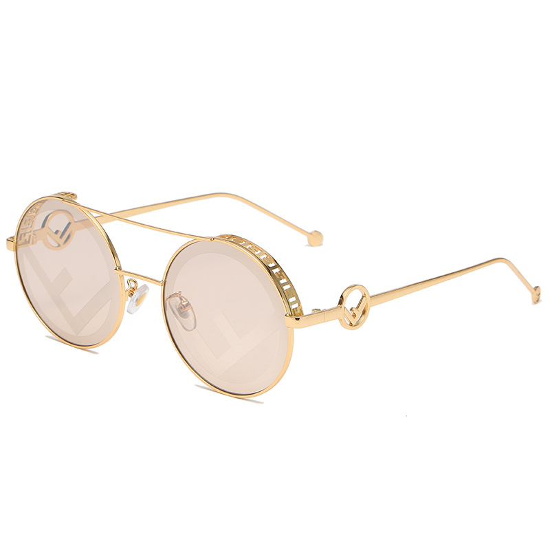 골드 프레임 샴페인