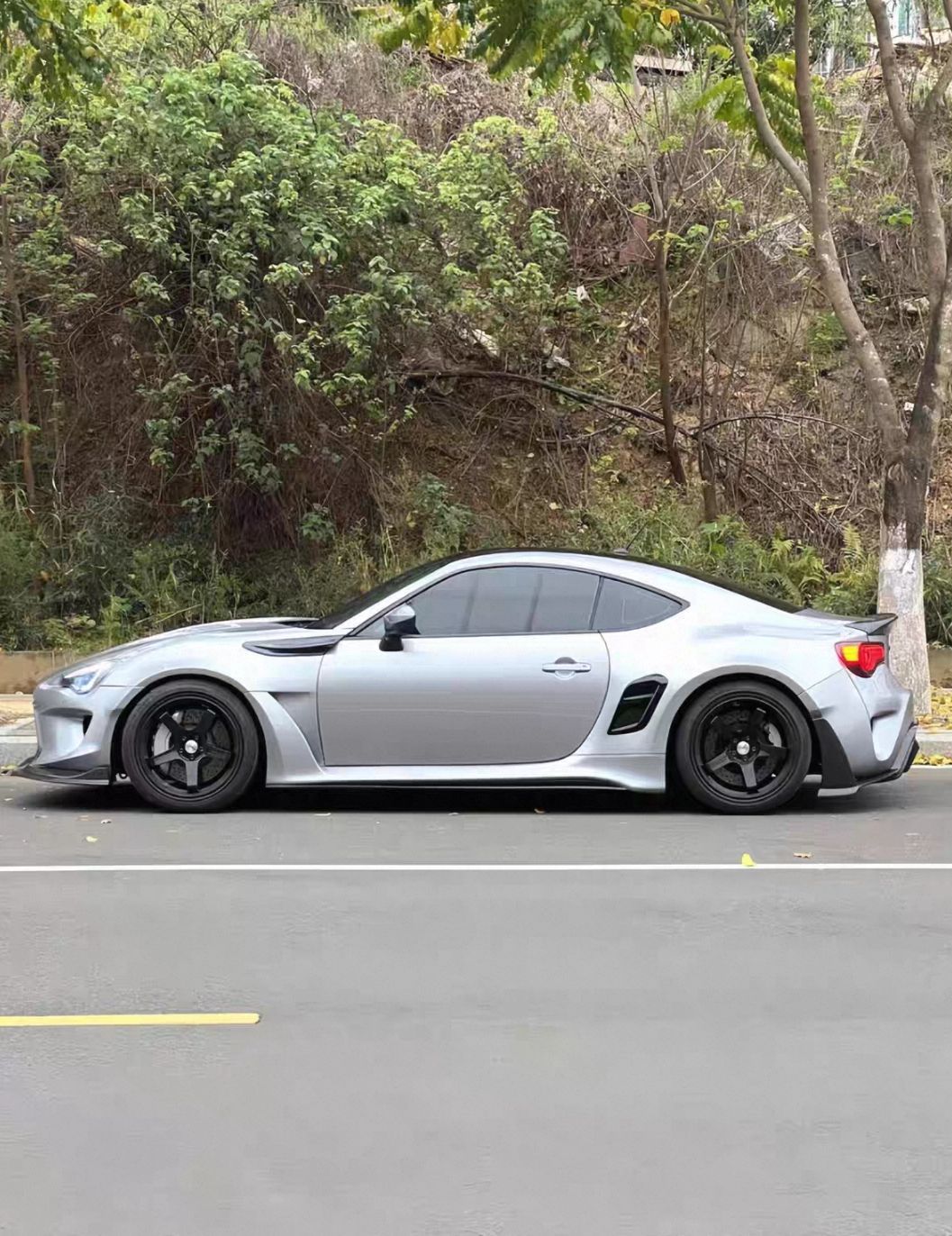 Toyota 86 Brz Modified Wide-Body Kit, Robot-Style Front Bumper, Rear Bumper, Side Skirts, and Rear Wing