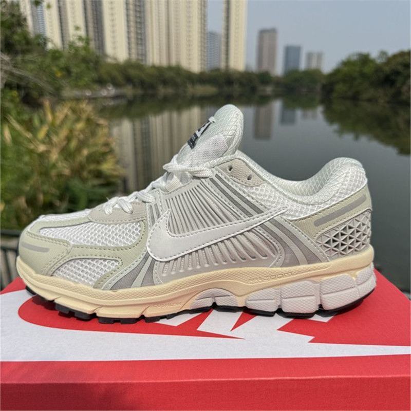莆田純原Air Zoom Vomero5仏莫羅男女カップル復古通気レジャーランニングシューズ|undefined