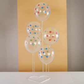 气球;拉花、彩带;场地布置道具