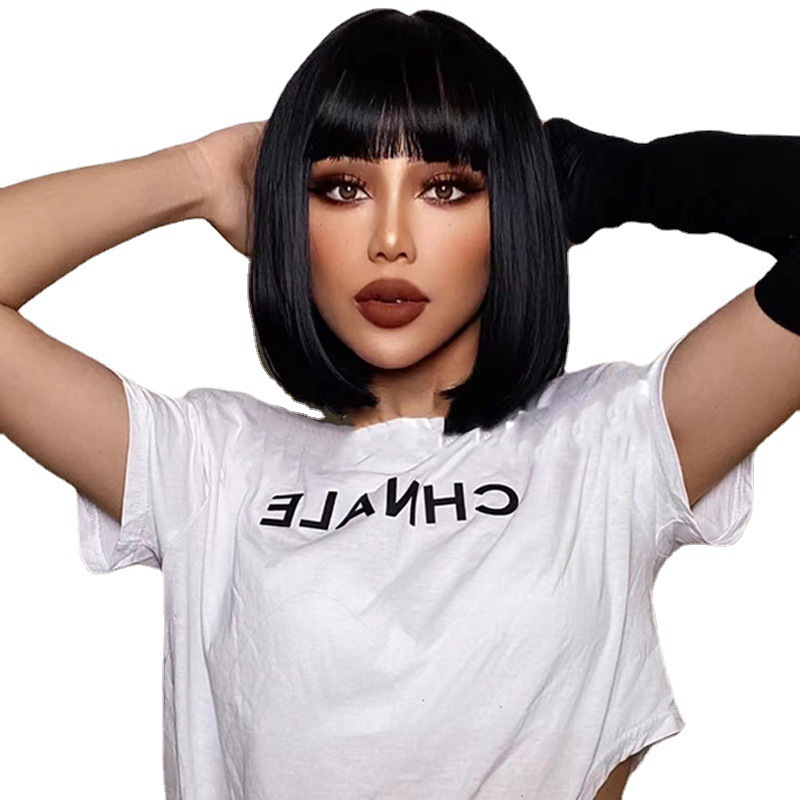 Fábrica directa europea y americana pelucas mujeres negras, cabello corto y recto BOBO fibra química pelucas de cabello completo una pieza de cabello image 5