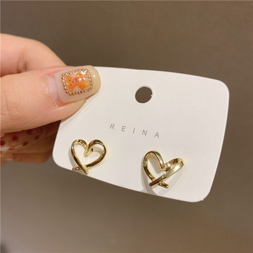 Daily Commute Mosquito Coil Plate Earrings for Women Without Piercing, Simple and Elegant Small Heart Style Earrings, Decorative Ear Accessories