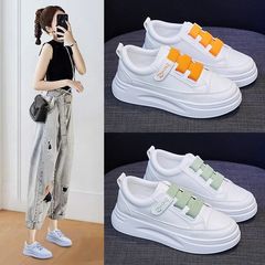 Velcro white shoes for women, versatile 2023 spring new women's shoes, street photography, thick-soled leather single shoes, flat-soled women's shoes, trendy