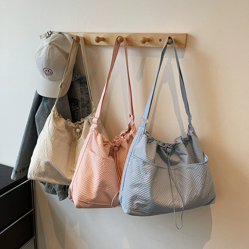 Capacious waterproof nylon one-shoulder bag, travel bag, shoulder bag, drawstring