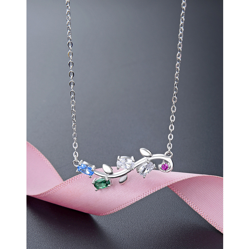 S925 plata esterlina collar de hoja de olivo de las mujeres micro incrustaciones de circón nicho diseño de alta calidad de la cadena de clavícula todo partido de la joyería
