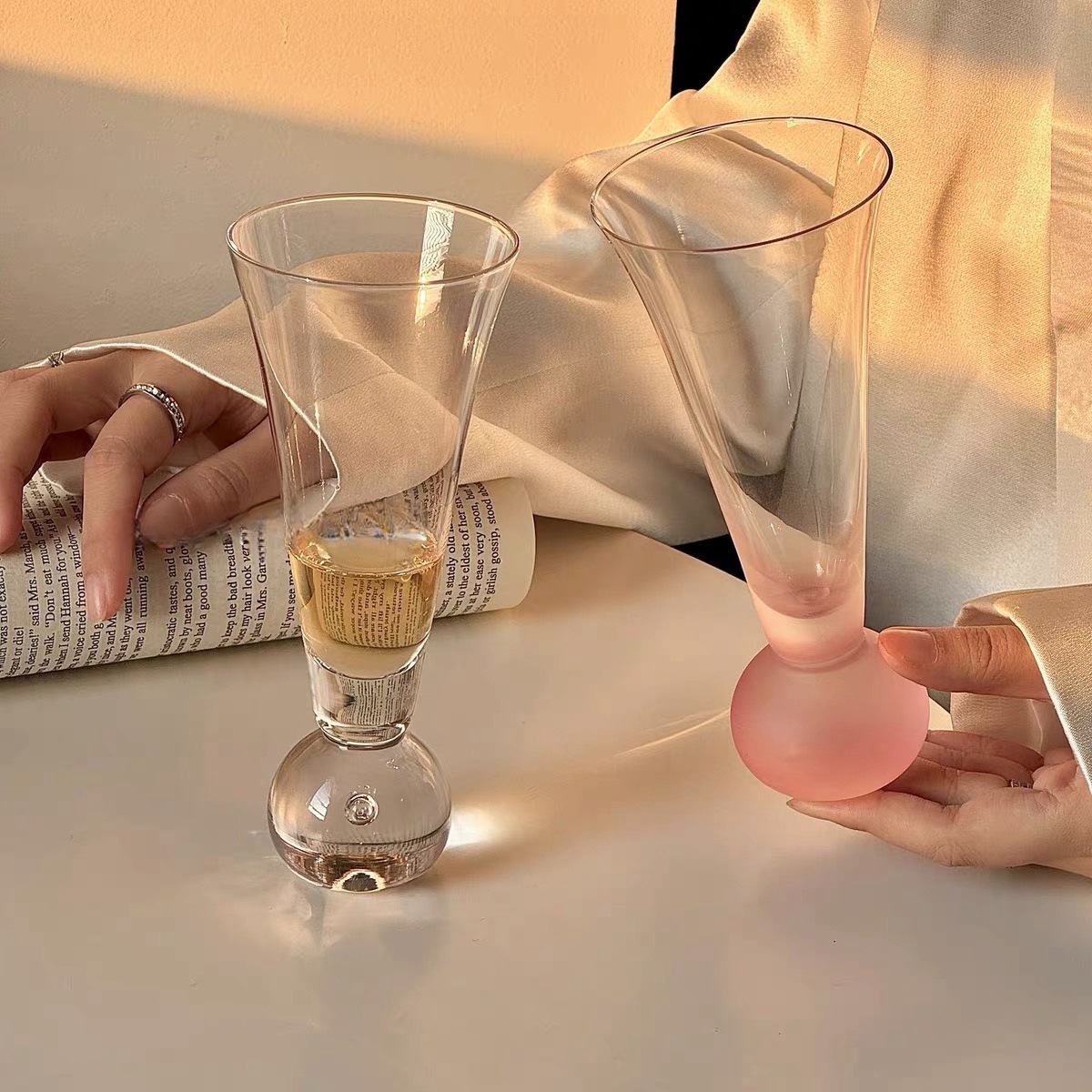 Copa de champán planeta de alto valor de nicho Copa de burbujas de jugo Diseño creativo Vaso de vidrio estilo ins simple Taza de bebida