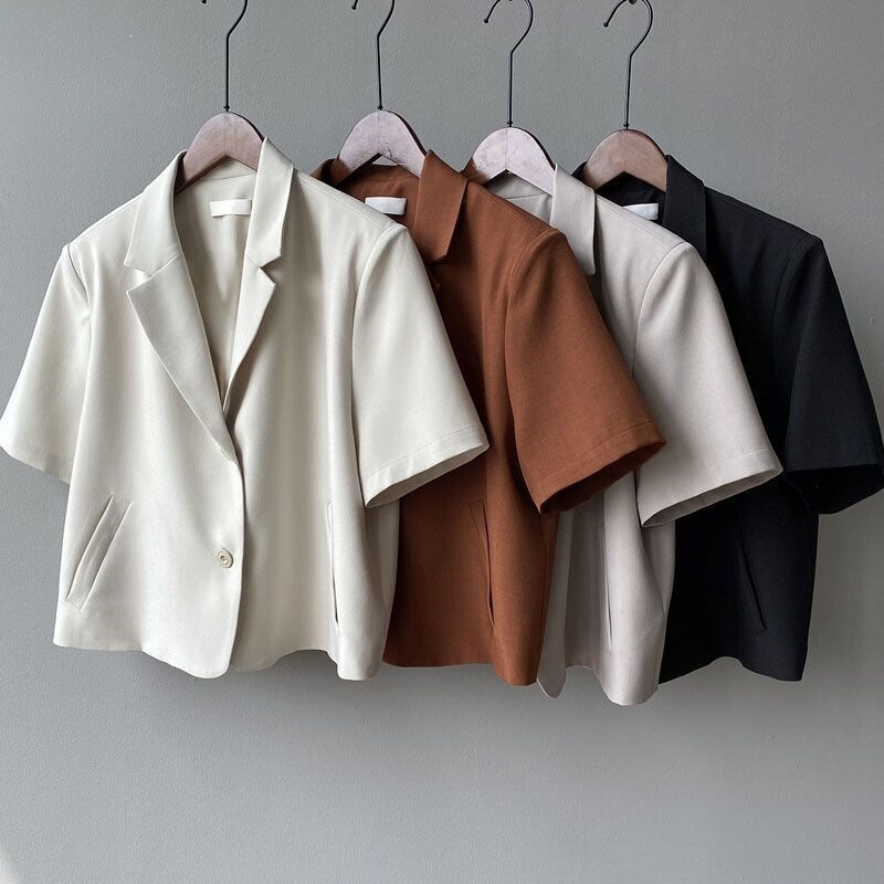 Fashionable Short-Sleeve Blazer for Women, 2026 Summer Thin Korean Style New Drapey Short Casual Top Small Suit