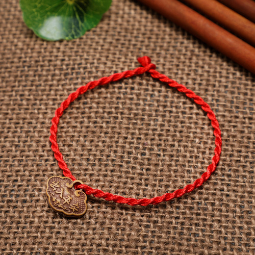 Handmade red cord bracelet with resin imitation wood red cord, small gift for online and offline stores, attracting attention and positive reviews.