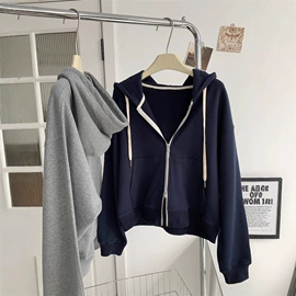 女式T恤;休闲裤;女式衬衫