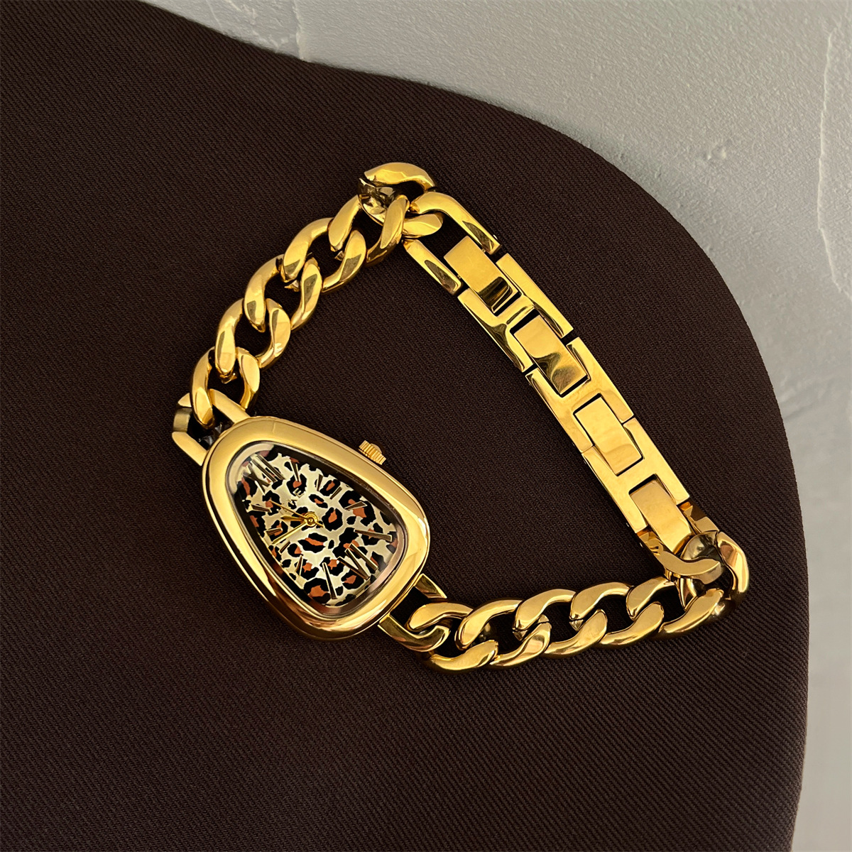 Square Dial Shape Casual Retro Leopard Double Side Snaps Quartz Watch
