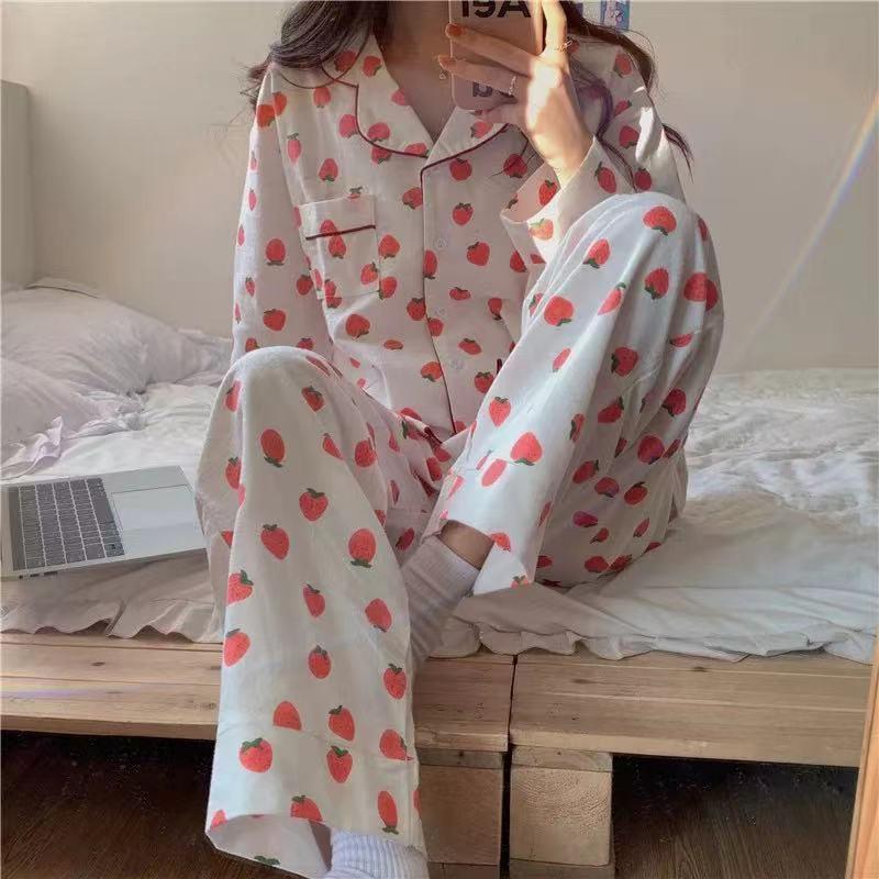 2025 otoño nuevo estilo pantalones de manga larga lindo pijamas de perro pequeño japonés suelto traje de servicio a domicilio casual primavera