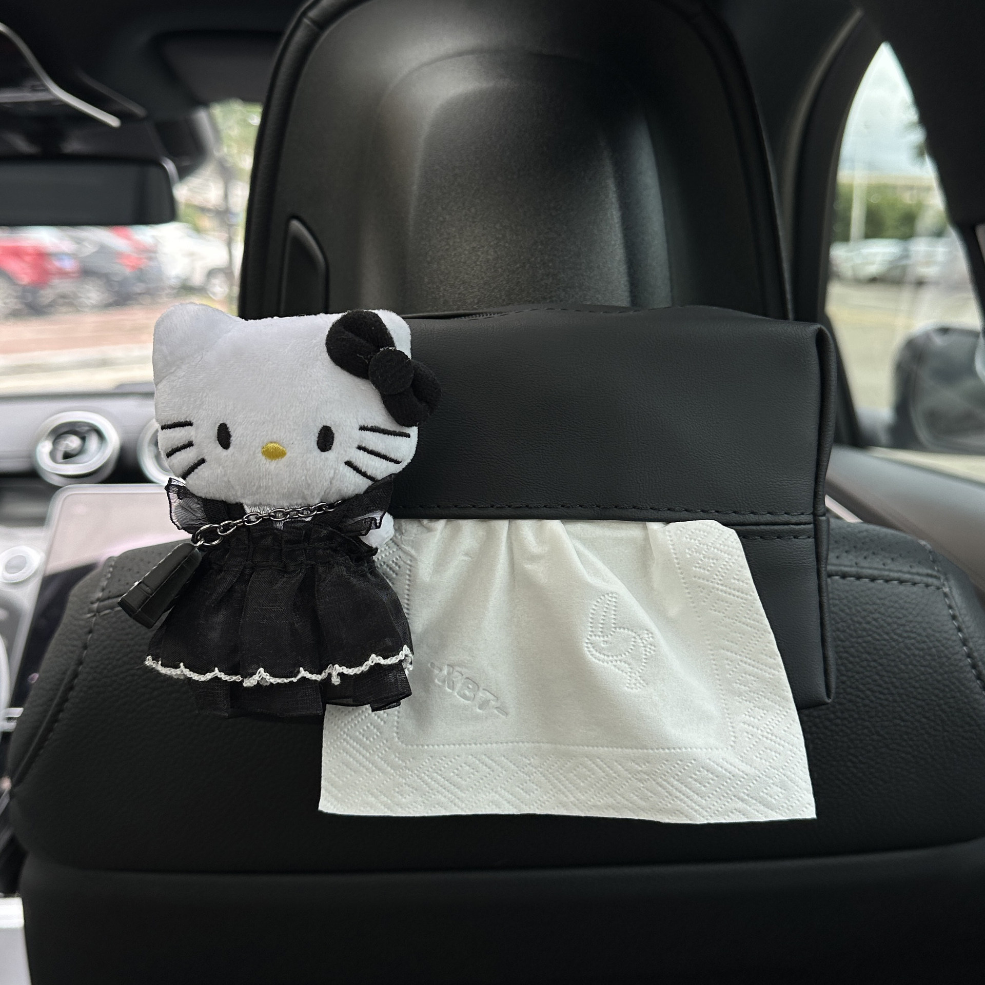 KT cat car tissue box, armrest box, car tissue cover, car tissue holder, car interior decoration accessories, cute for women