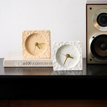 侘寂风砂岩北欧桌面摆件家居装饰现代简约创意静音时钟客厅石英钟