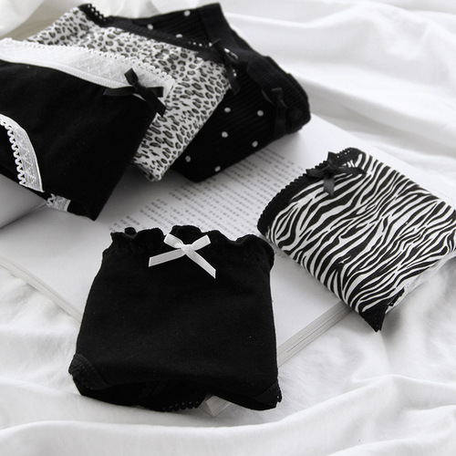Royal sister style leopard print underwear, feminine and cute, zebra pattern cotton, comfortable and breathable mid-waist briefs 3130
