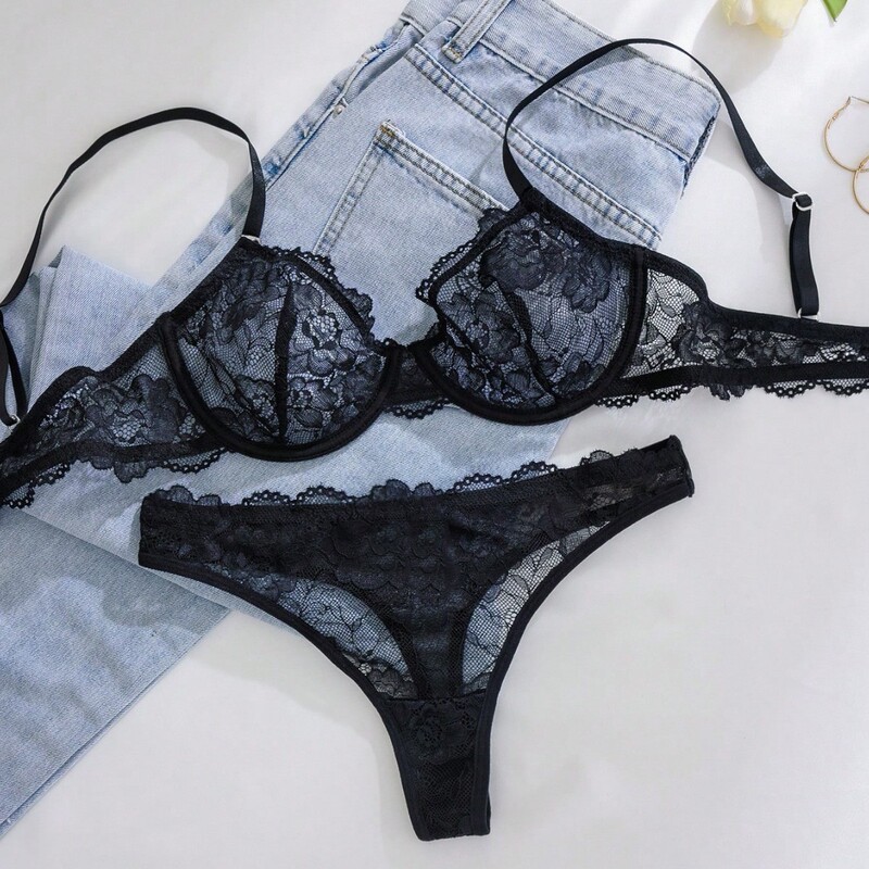 Cross-Border E-Commerce Export Women's Thong Bra Set Women's Lace Cut Out Shorts Ready for Sale Sexy