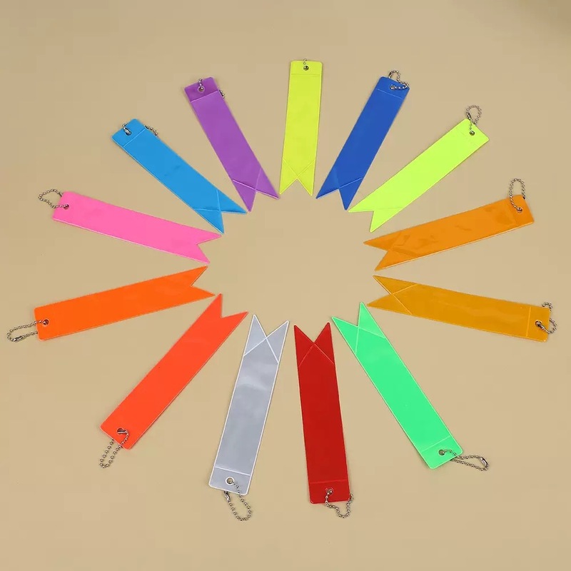 マルチカラーオプションの学生スクールバッグ反射ペンダント PVC キーホルダーアクセサリー両面反射ペンダントキーホルダー警告|undefined