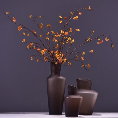 Factory Direct Sale of New Chinese Style Flower Arrangement Artificial Berry Fake Smilax Home Decor Artificial Flower Golden Willow Mountain Return