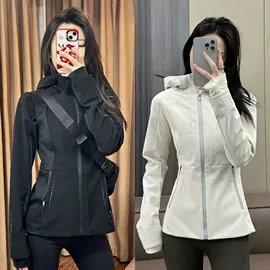 其他短外套;连衣裙;半身裙