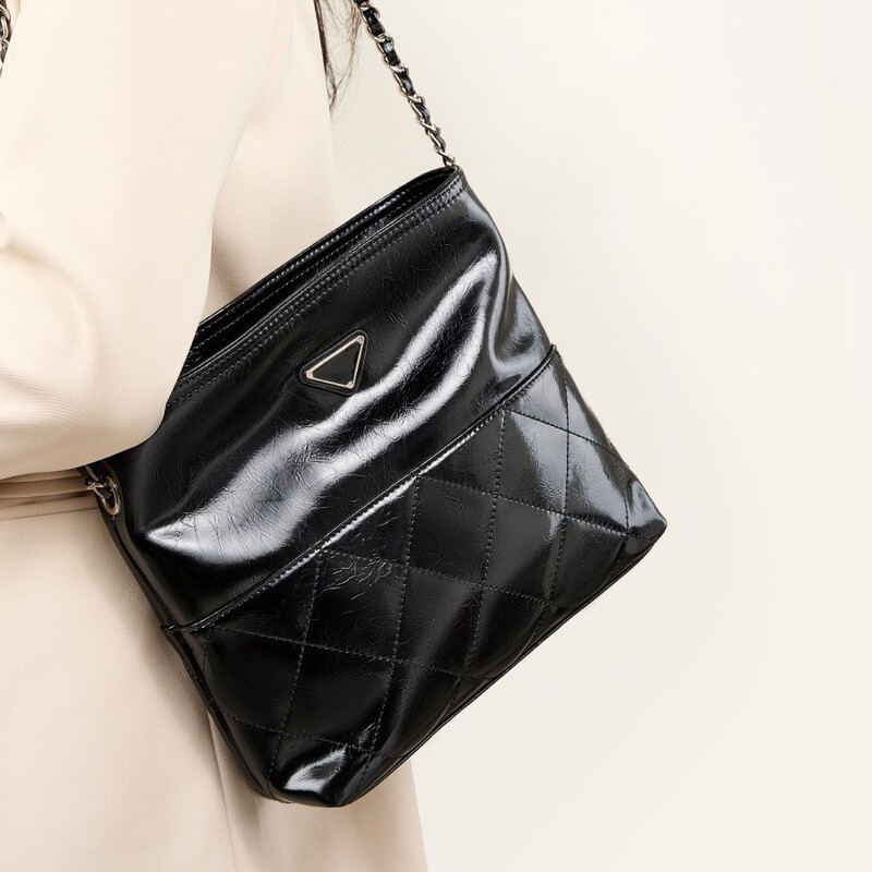 Special Offer 2025 New Model First-Layer Cowhide Versatile Small Square Bag Fashionable Commuter Shoulder Crossbody Bag Trendy Foreign Trade Hot-Selling Three
