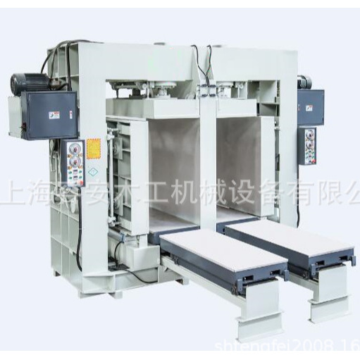 风电叶片原材料压合专家｜自动进料轻木压机｜风力发电整套设备