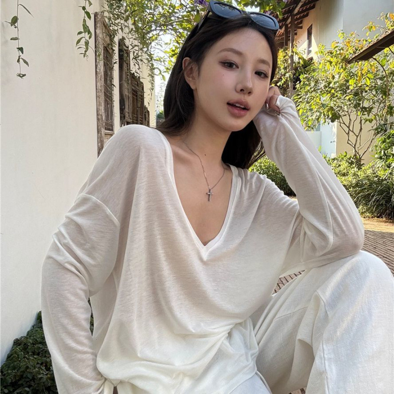 微透白色v领长袖T恤女夏季薄款宽松防晒罩衫简约chic气质百搭上衣|undefined