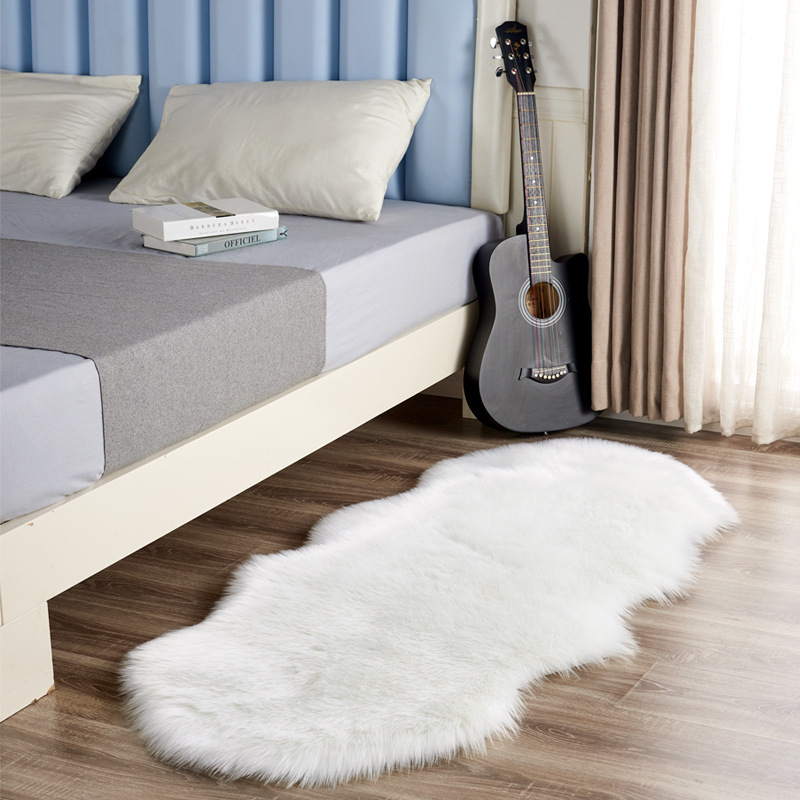 Factory Cross-border Amazon Plush Rugs Bedroom Bedside Balcony Wool-like Cushion Irregular Hairy Mat
